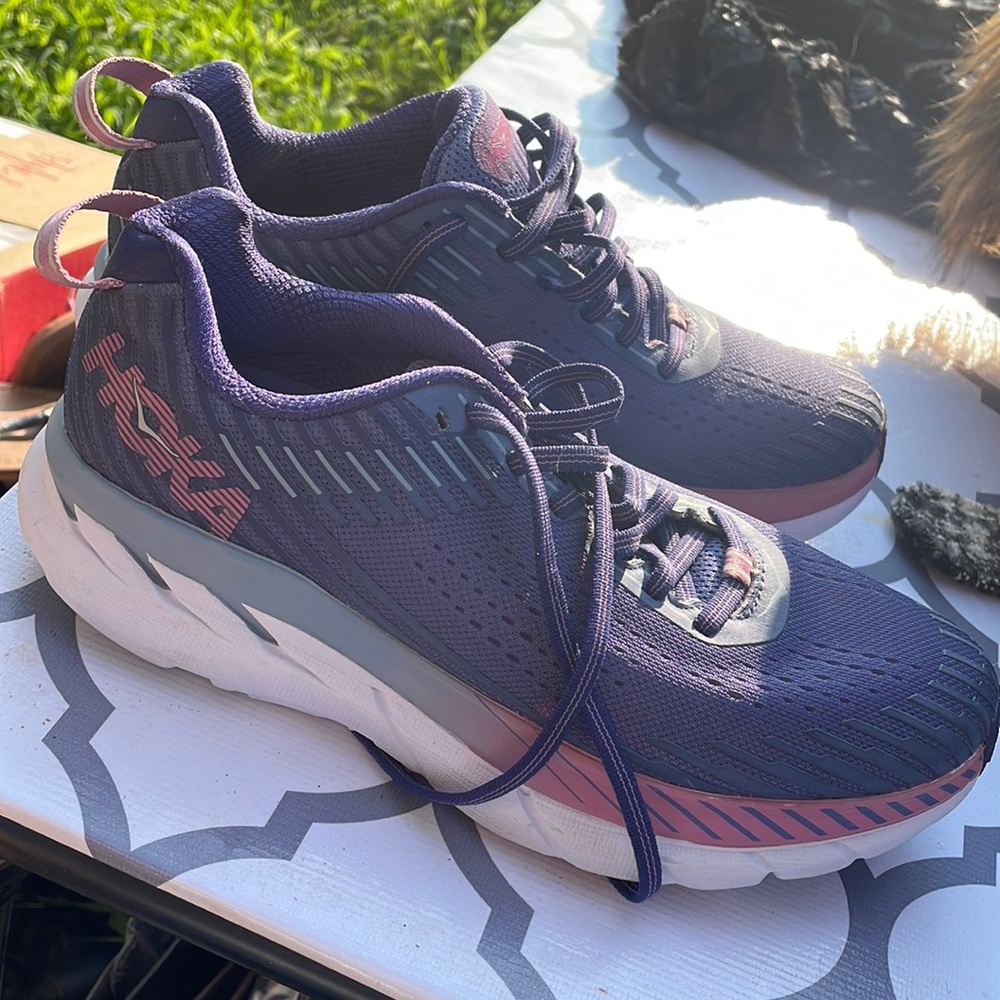 Hoka One One sneaker lightly used